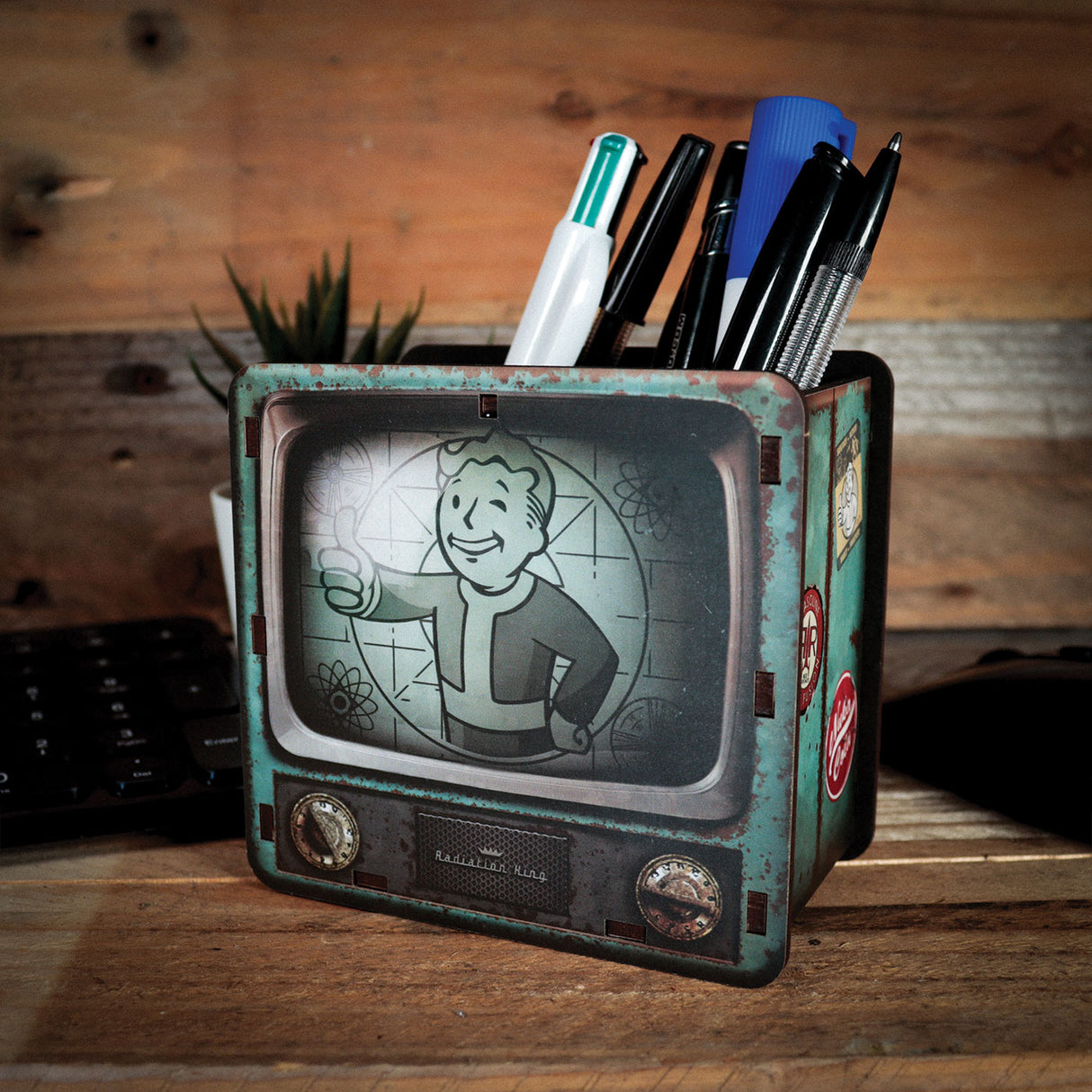 Fallout VAULT BOY Retro Television Limited Edition Desk Tidy