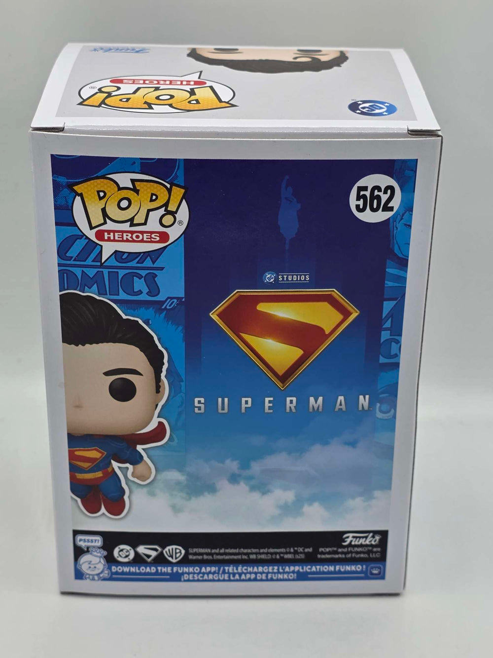 Slight Damaged Box | SUPERMAN (2025) | Funko Pop Heroes #562
