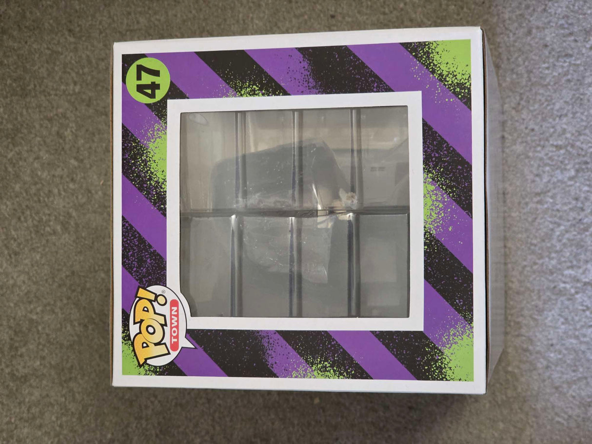 Slight Damaged Box | LYDIA DEETZ WITH MAITLAND HOUSE | Beetlejuice | Funko Pop Town #47
