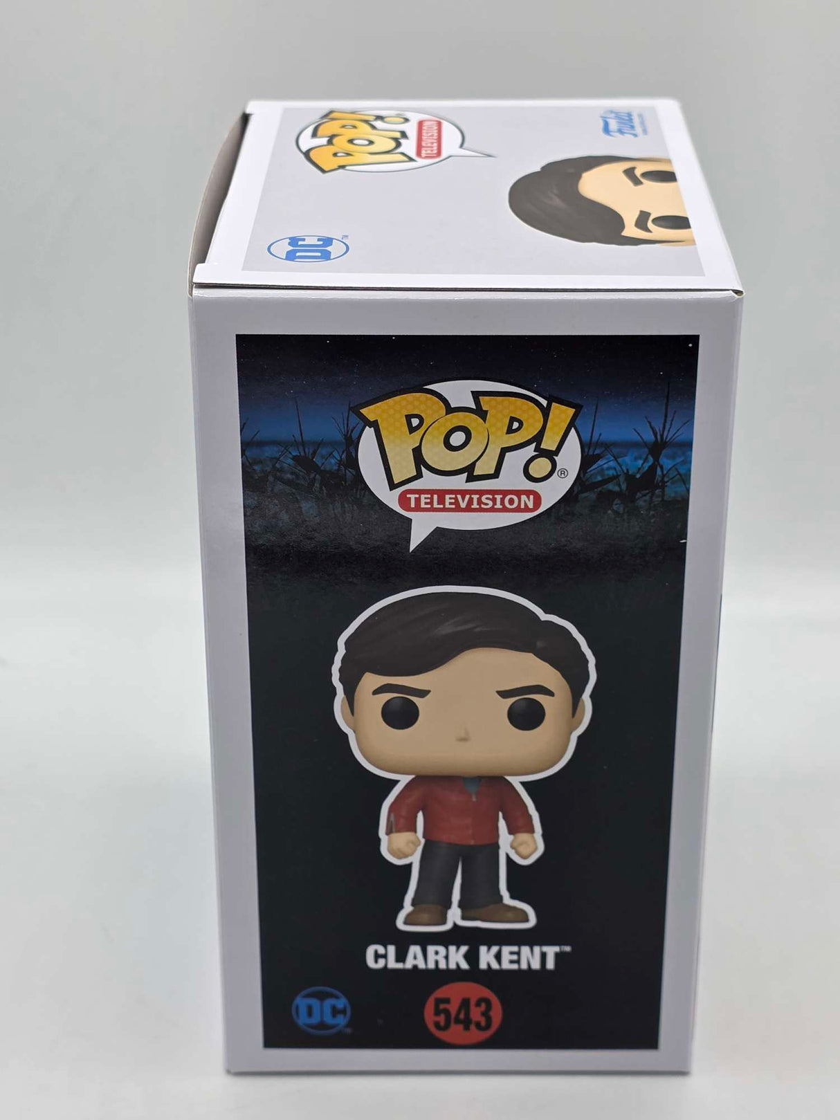 CLARK KENT (RED JACKET) | Smallville | Funko Pop Television #543