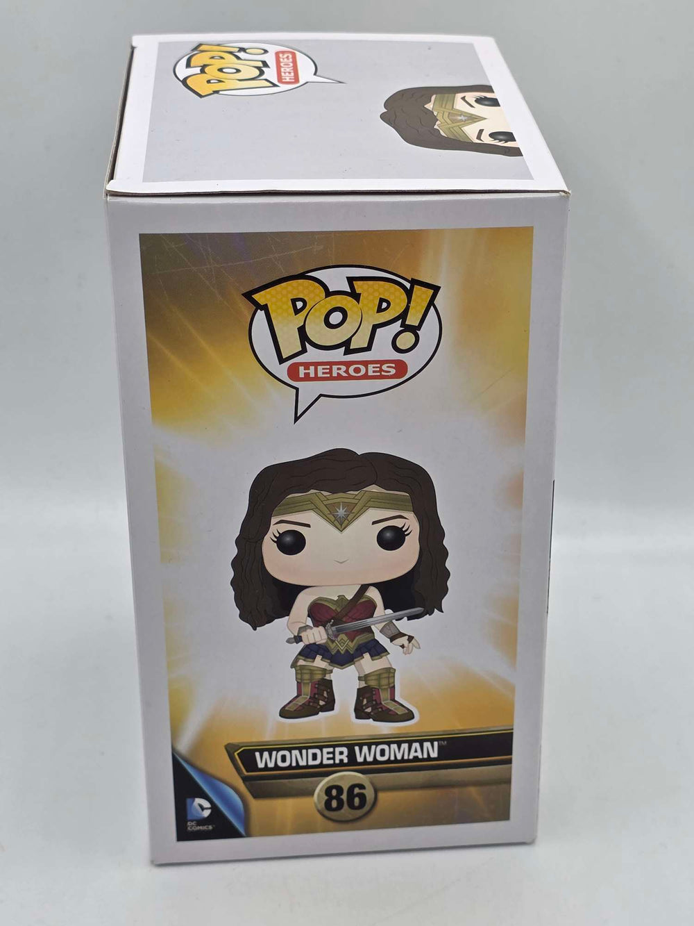 Damaged Box | PATINA WONDER WOMAN BRONZE | Batman vs Superman | Funko Pop Heroes #86