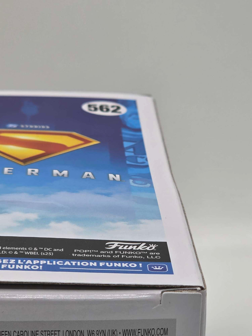 Slight Damaged Box | SUPERMAN (2025) | Funko Pop Heroes #562