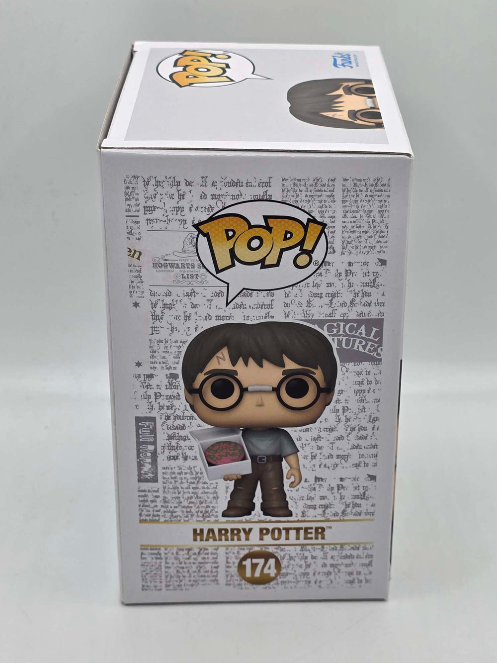 Slight Damaged Box HARRY POTTER (WITH BIRTHDAY CAKE) | Funko Pop Harry Potter #174