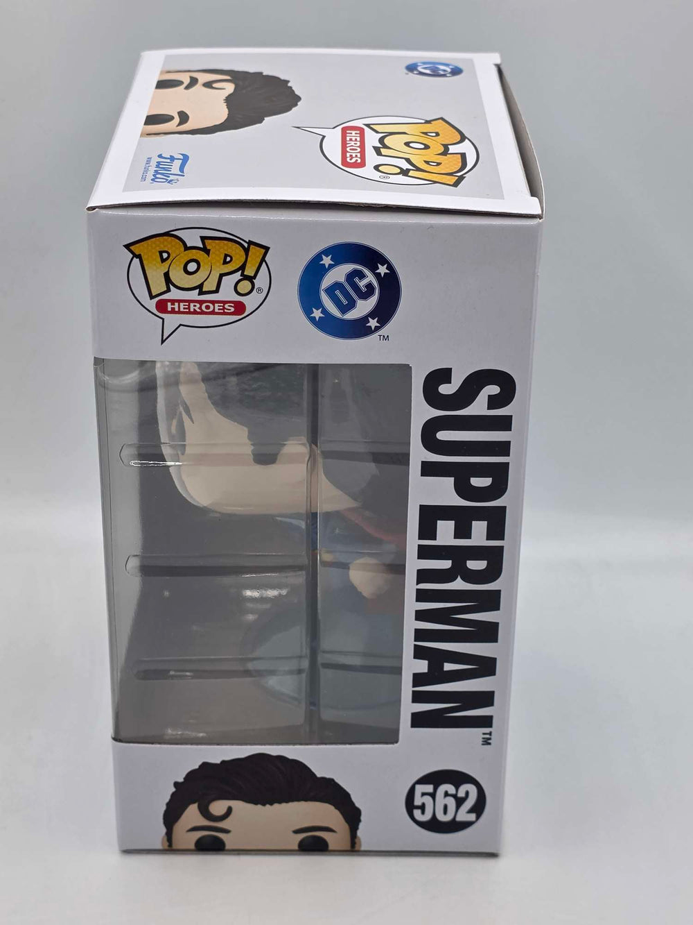Slight Damaged Box | SUPERMAN (2025) | Funko Pop Heroes #562