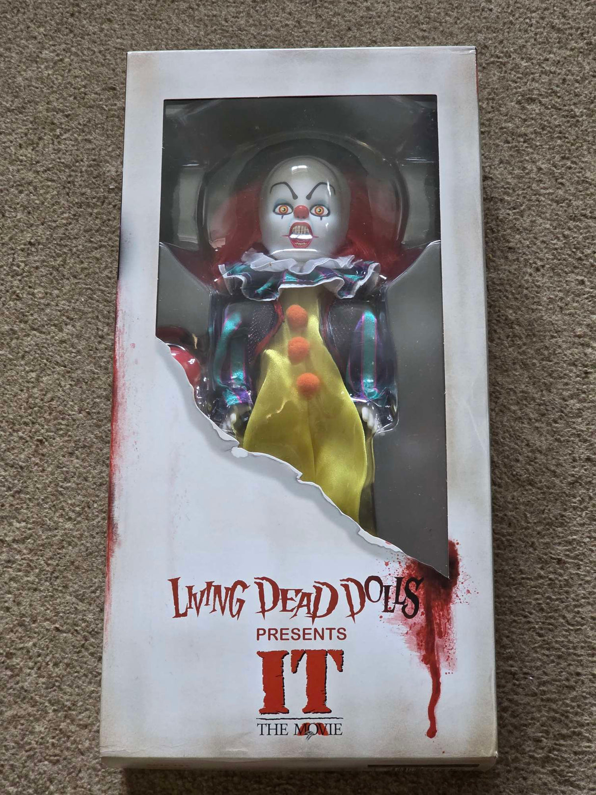 PENNYWISE | IT The Movie 1990 | Living Dead Dolls | Mezco
