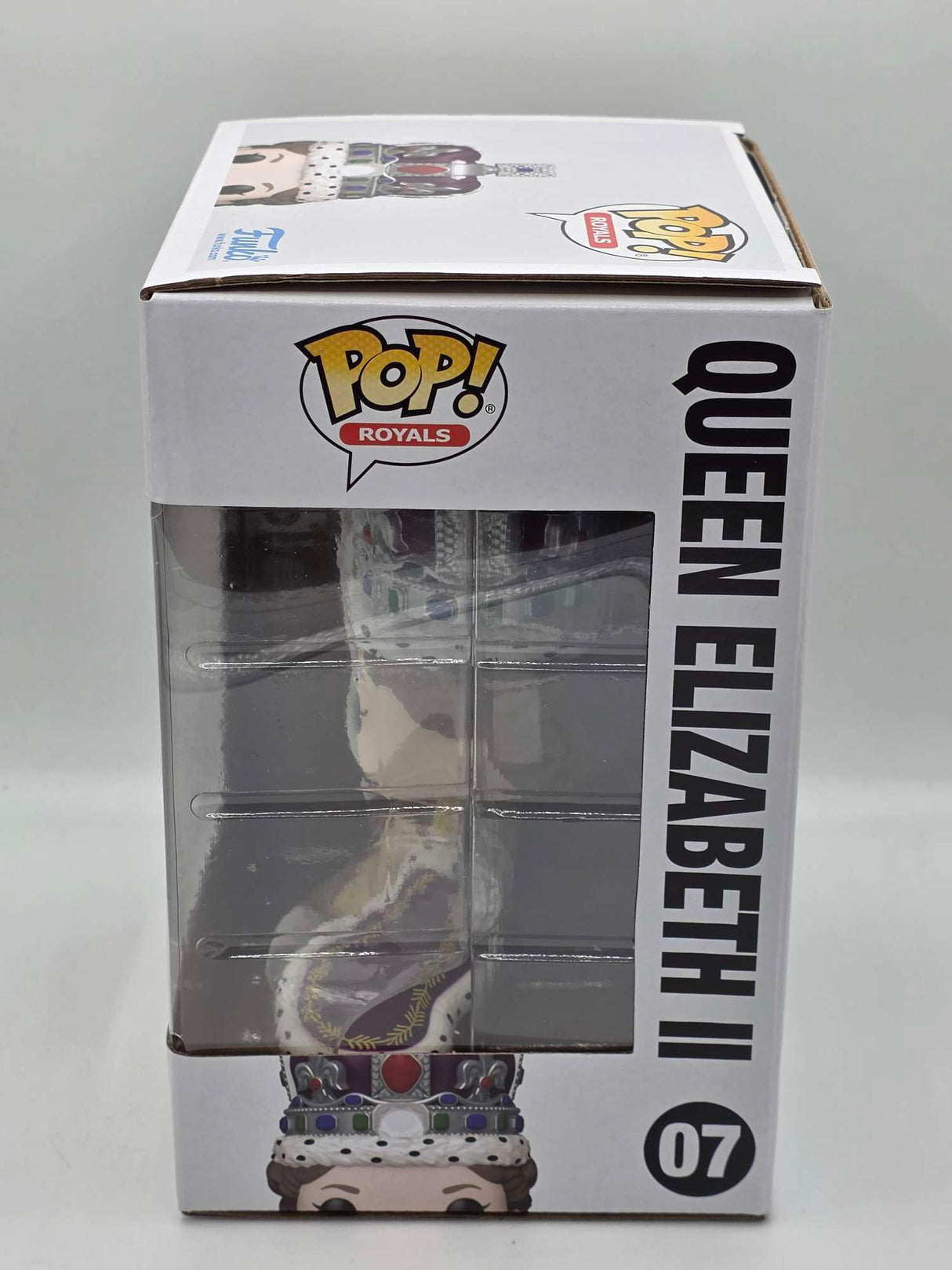 Funko Pop! Royals QUEEN ELIZABETH II #07 Coronation Figure