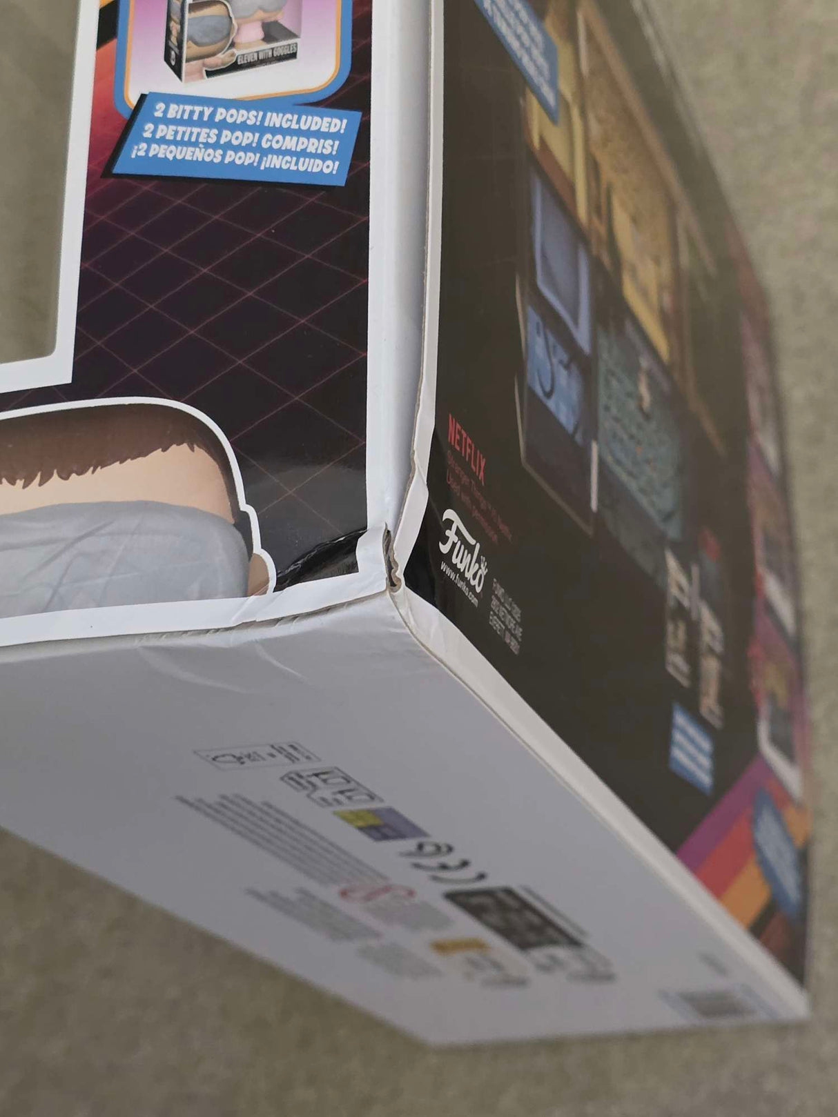 Damaged Box | BYERS HOUSE PLAYSET & 2 FIGURES | Display Case with Interior Scene & Storage | Funko Bitty POP! Boxes