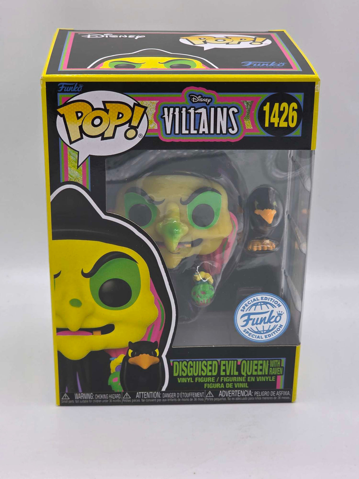 DISGUISED EVIL QUEEN (WITH RAVEN) | Blacklight | Funko Pop Disney Villains #1426