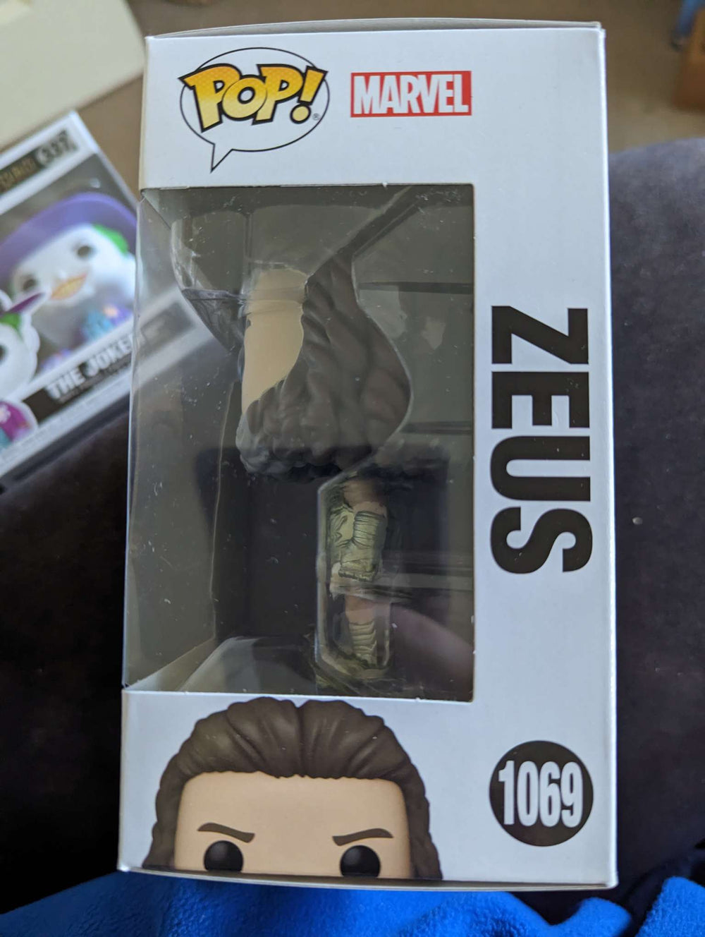Damaged Box | Funko Pop Marvel | Thor: Love & Thunder | Zeus #1069