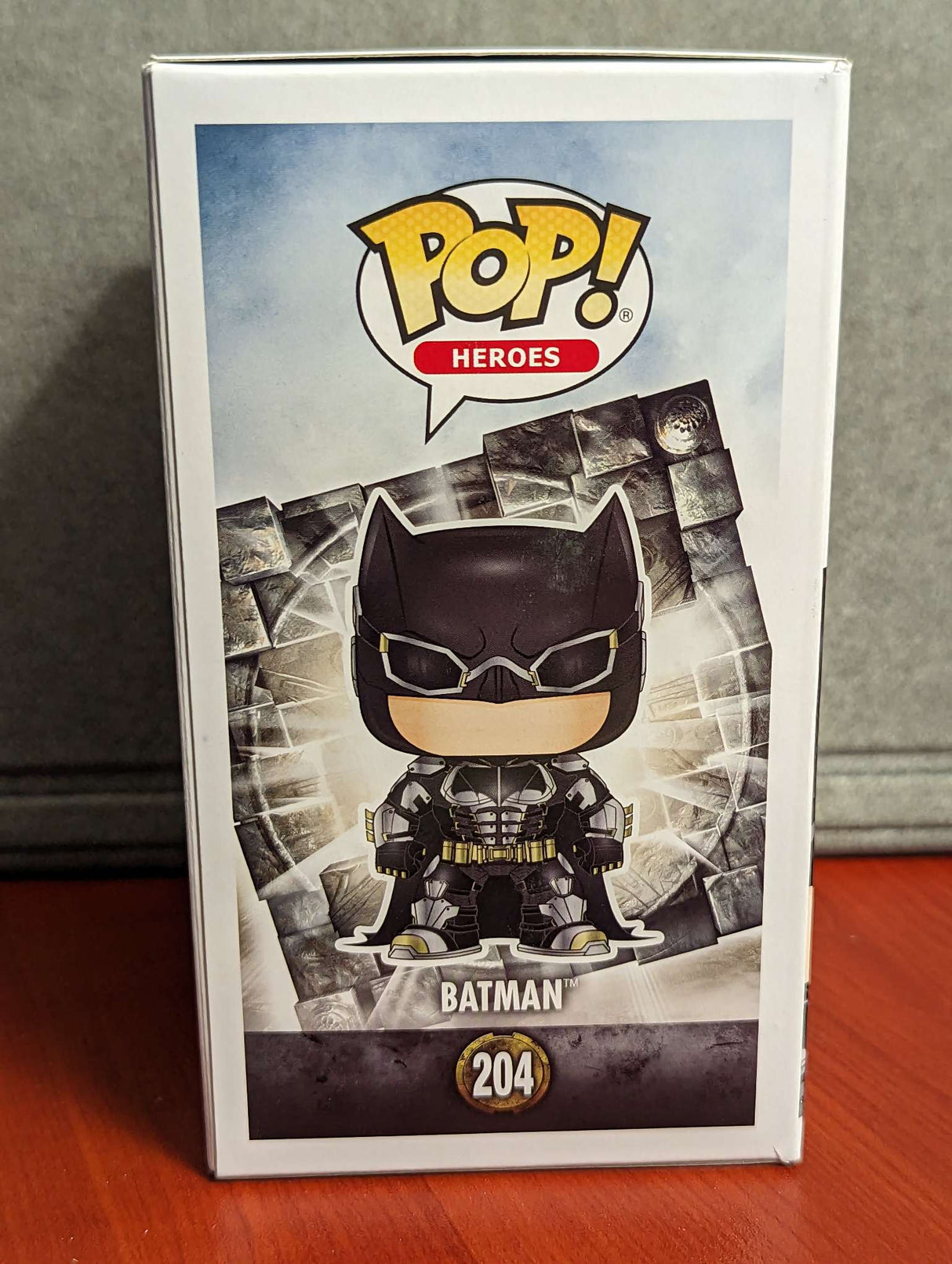 Damaged Box | Funko Pop Heroes | Justice League | Batman #204