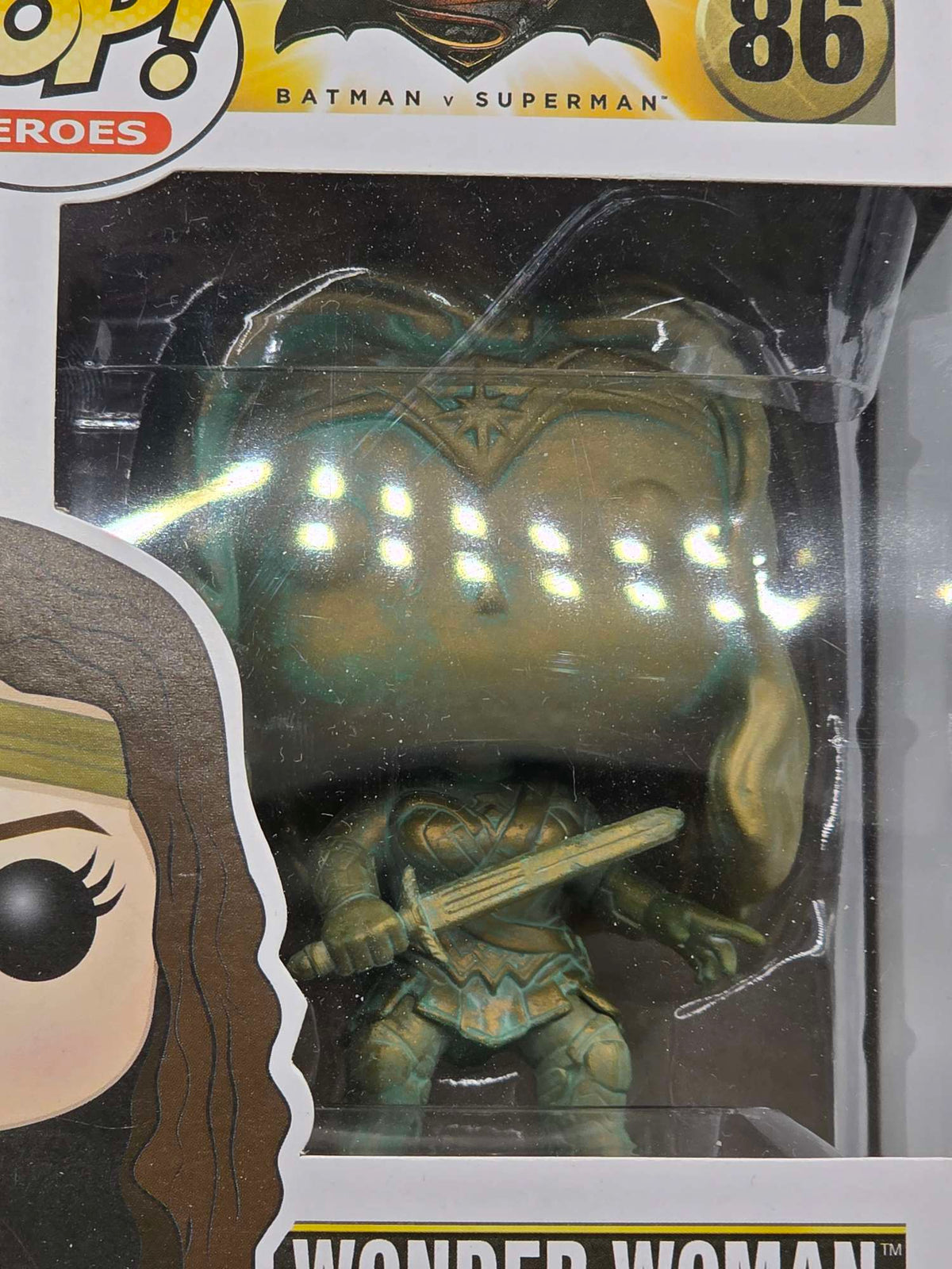 Damaged Box | PATINA WONDER WOMAN BRONZE | Batman vs Superman | Funko Pop Heroes #86