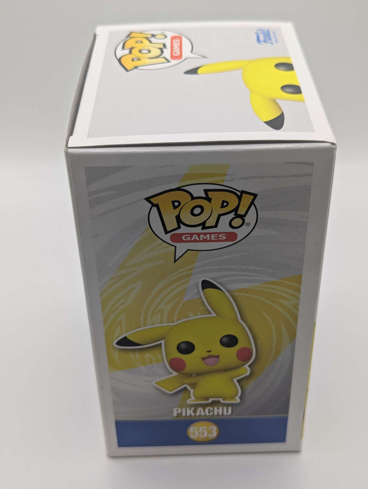 Damaged | Funko Pop Games | Pokemon | Pikachu (Waving) | Flocked #553