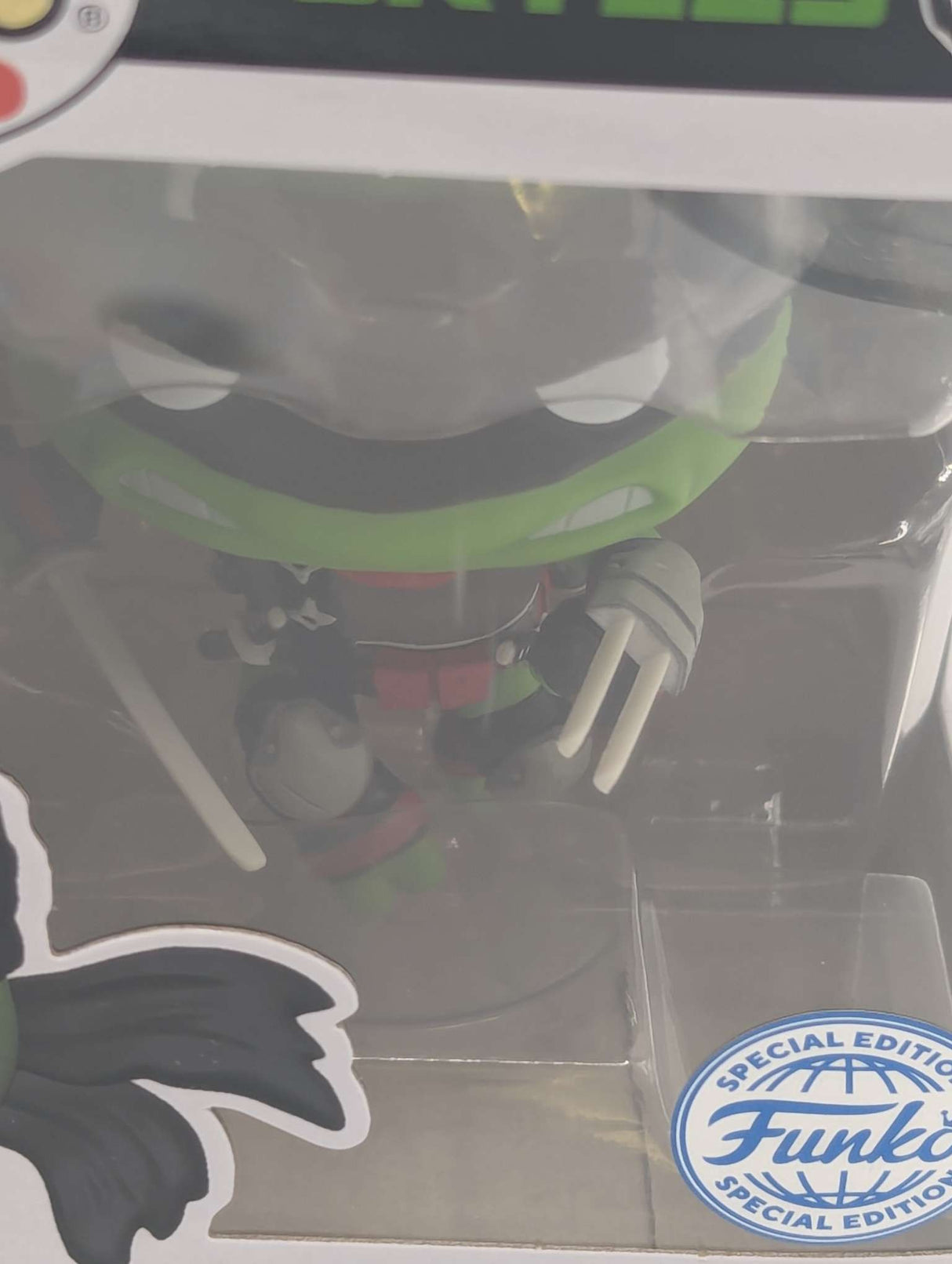 Damaged Box | DARK LEONARDO | Teenage Mutant Ninja Turtles TMNT | Funko Pop Comics #38