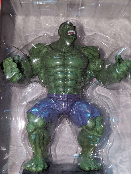 Damaged Box | Marvel Avengers Green Incredible Hulk | Eaglemoss Figurine 15cm