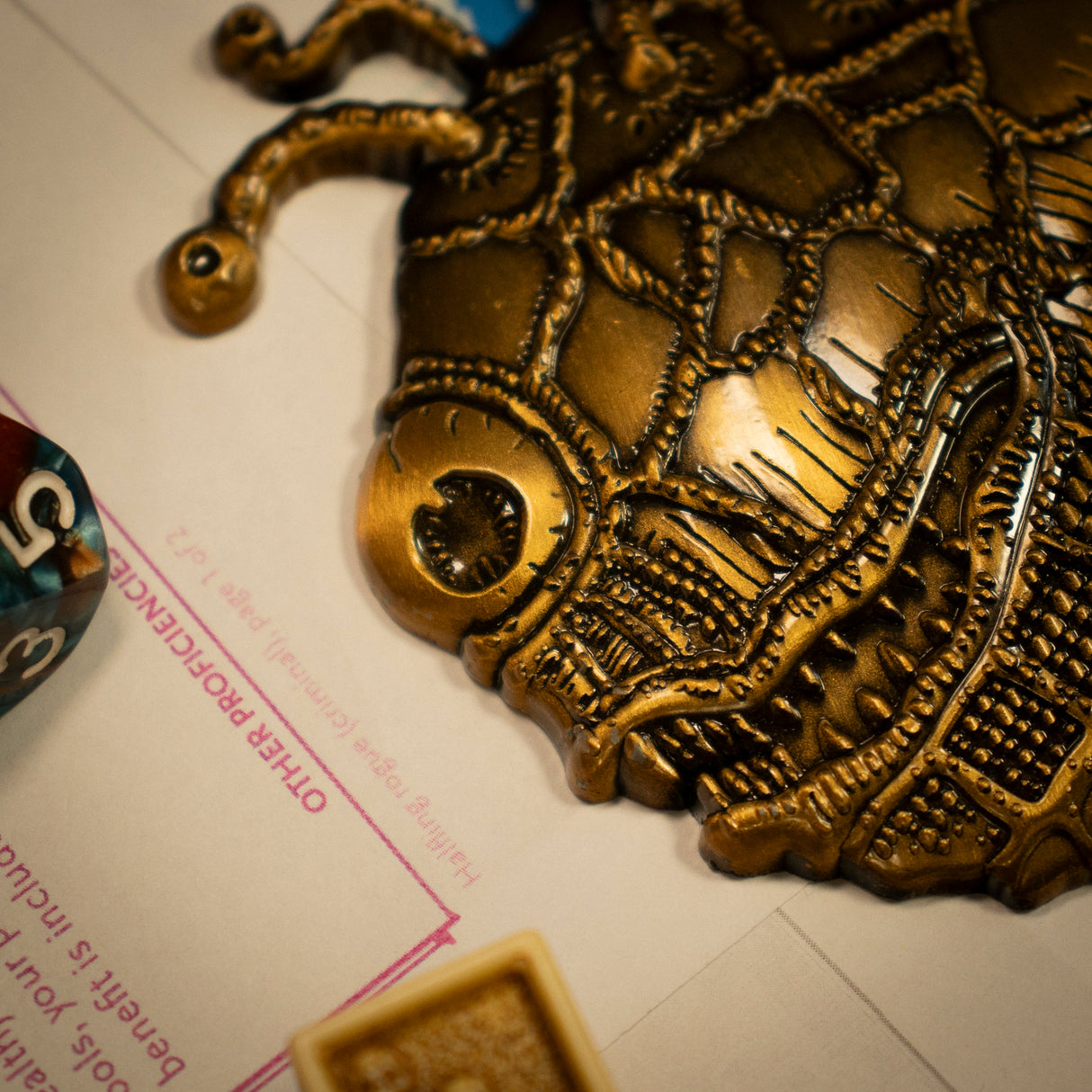 Dungeons & Dragons 50th Anniversary BEHOLDER Limited Edition Twin Medallion Set