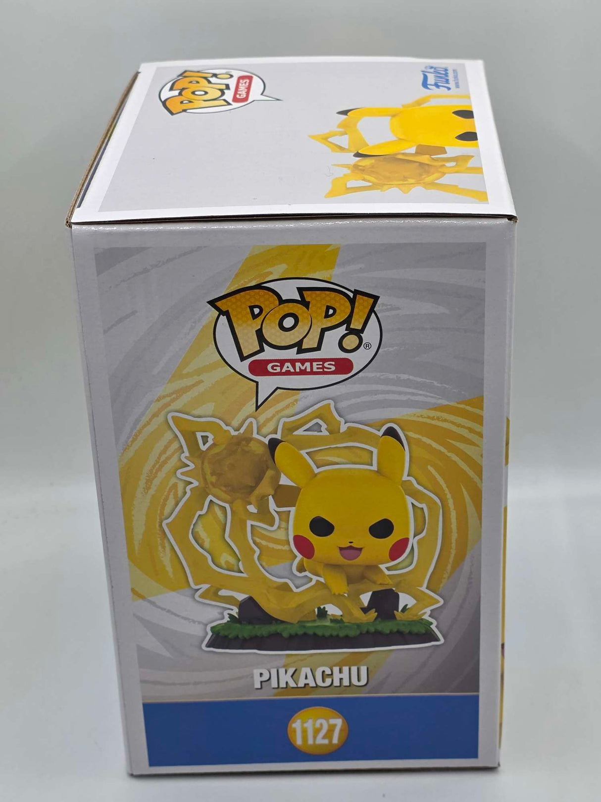 Funko Pop! Games Pokémon PIKACHU Premium #1127