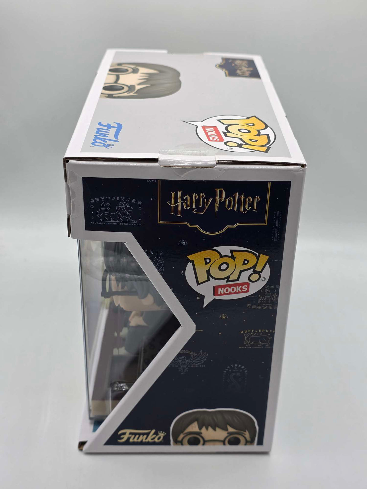 HARRY POTTER IN CUPBOARD | Funko Pop Nooks