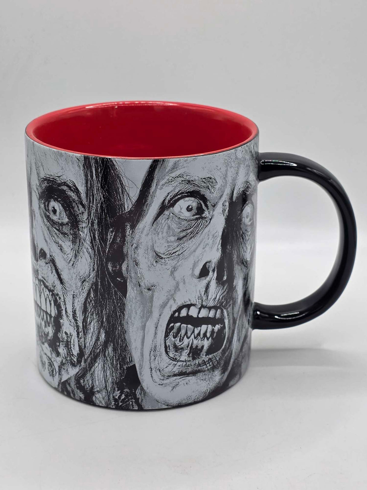 Damaged Box | DWELLER ZOMBIE INSIDE | Lootcrate Just Funky | Walking Dead | Oversize Large Mug