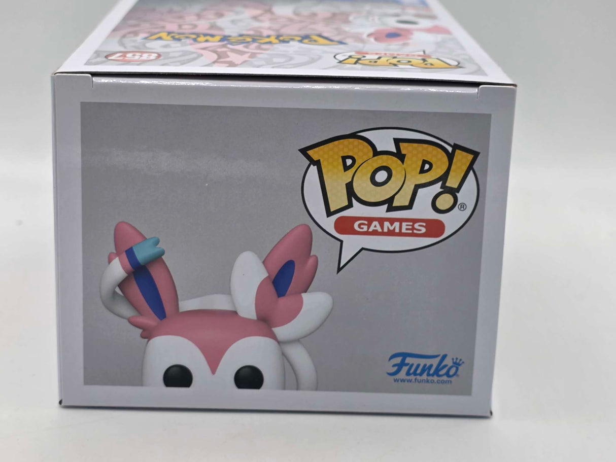 SYLVEON | Pokemon | Funko Pop Games #857