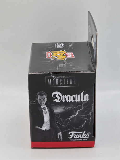 DRACULA AND CASTLE | Universal Monsters | Funko Bitty POP! Towns