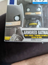 Damaged Box Funko Pop Heroes - Batman The Dark Knight Returns - Armored Batman #112 (6902906617956)