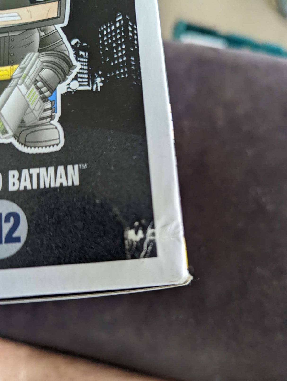 Damaged Box Funko Pop Heroes - Batman The Dark Knight Returns - Armored Batman #112 (6902906617956)