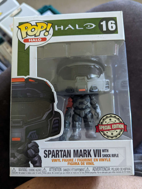 Damaged  Box Funko Pop Games - Halo - Spartan Mark VII with Shock Rifle #16 - Special Edition (6917416779876)