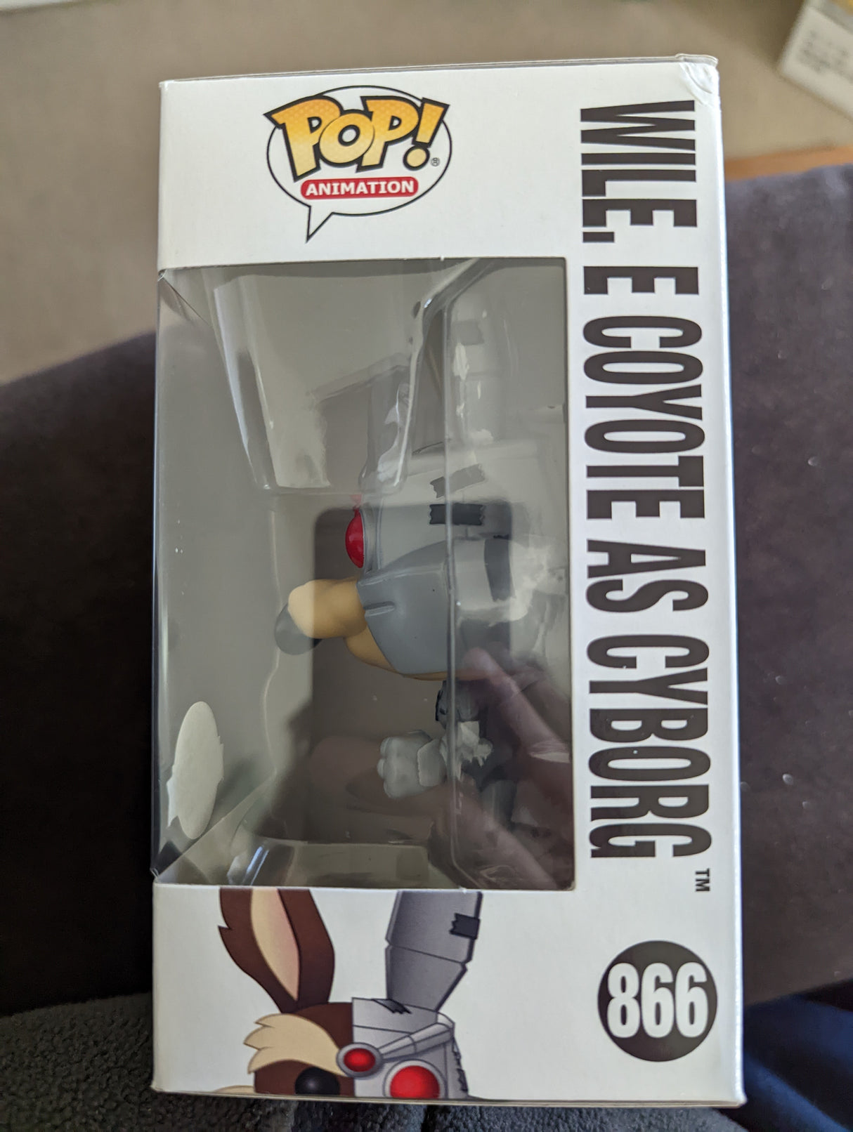 Damaged Box Funko Pop Animation - DC Looney Tunes - Wile E. Coyote as Cyborg #866 - Special Edition (6981420384356)