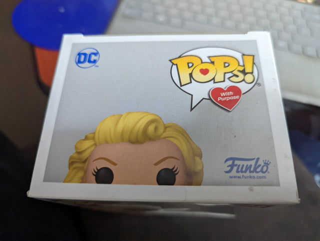 Damaged Box Funko Pop Heroes - DC Bombshells - Supergirl #222 (6983246938212)