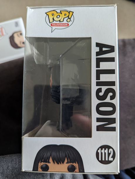 Damaged Box Funko Pop Television - The Umbrella Academy - Allison #1112 (6989909033060)